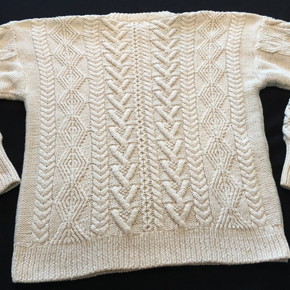 hand knitted sweater - Picture 7 of 8